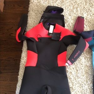 5.4 billabong wetsuit